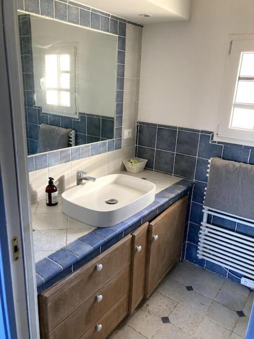 Agreable Chambre D'Hotes Avec Vue Sur Les Collines Apartment Ла Кол-сюр-Лу Екстериор снимка