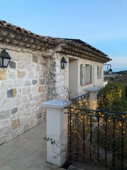 Agreable Chambre D'Hotes Avec Vue Sur Les Collines Apartment Ла Кол-сюр-Лу Екстериор снимка